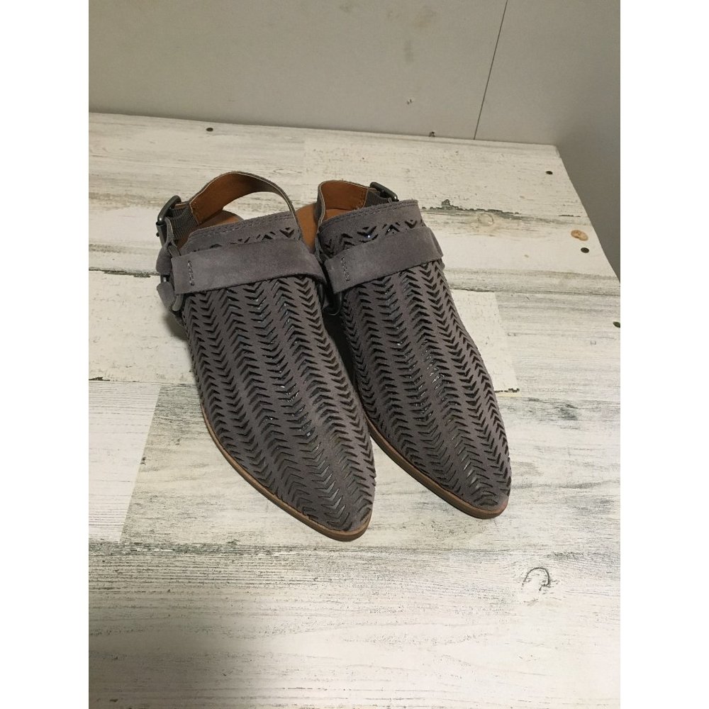 LUCKY BRAND Kaedey - Titanium sling-back leather shoes size 6M
